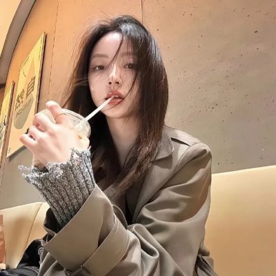 陵园路口海报